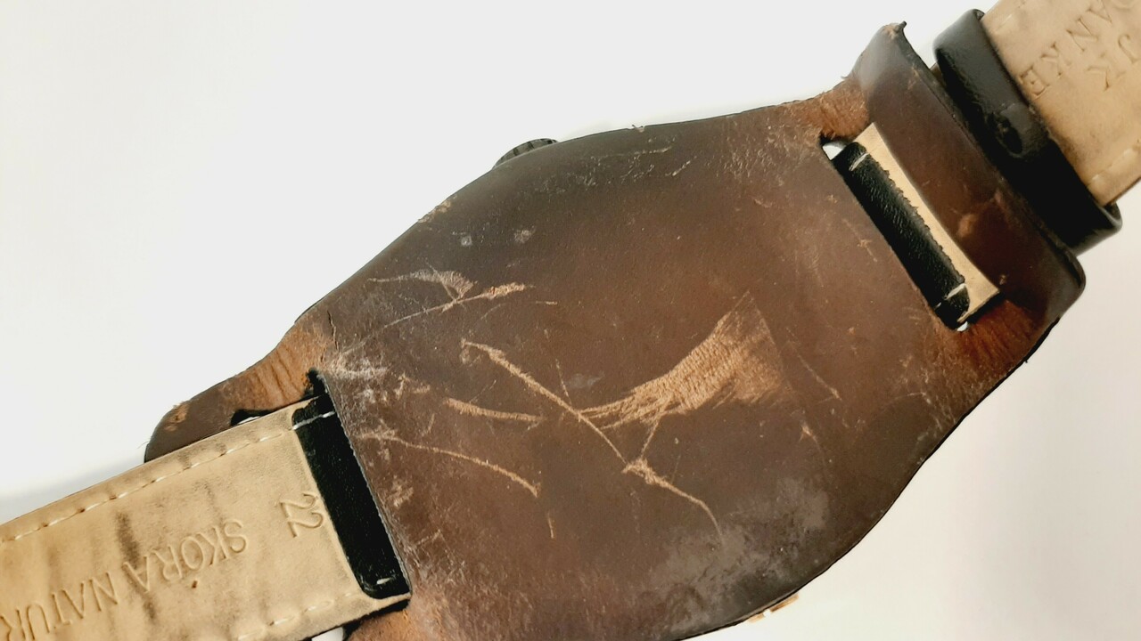 zegarek-jean-paul-gaultier-8500405-ksztalt-koperty-okragla