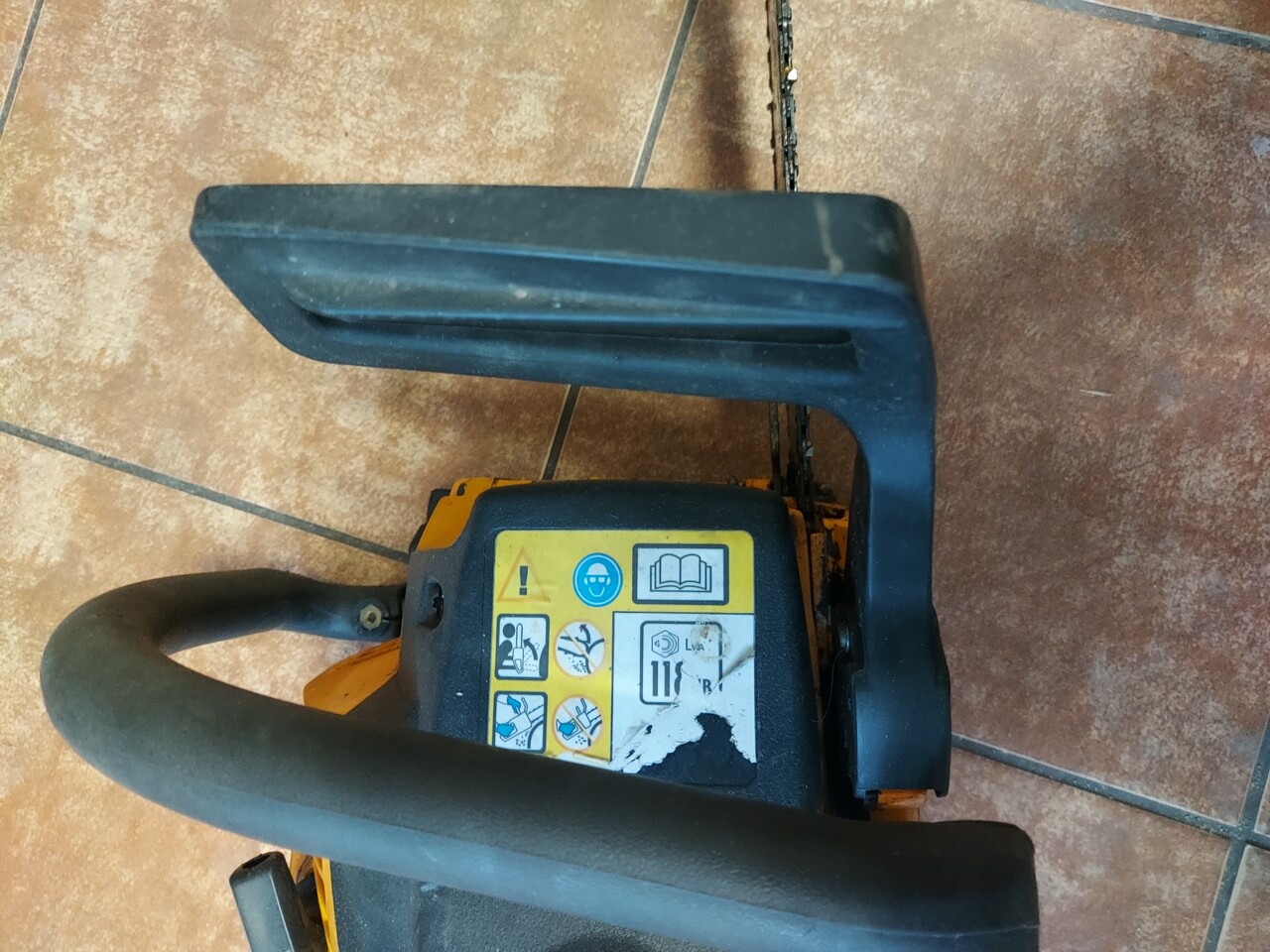 pilarka-spalinowa-mcculloch-mac-438-zasilanie-spalinowe