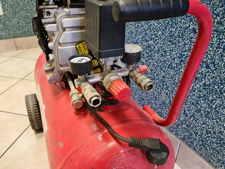 KOMPRESOR BEZOLEJOWY HECHT 2085 50L 230V