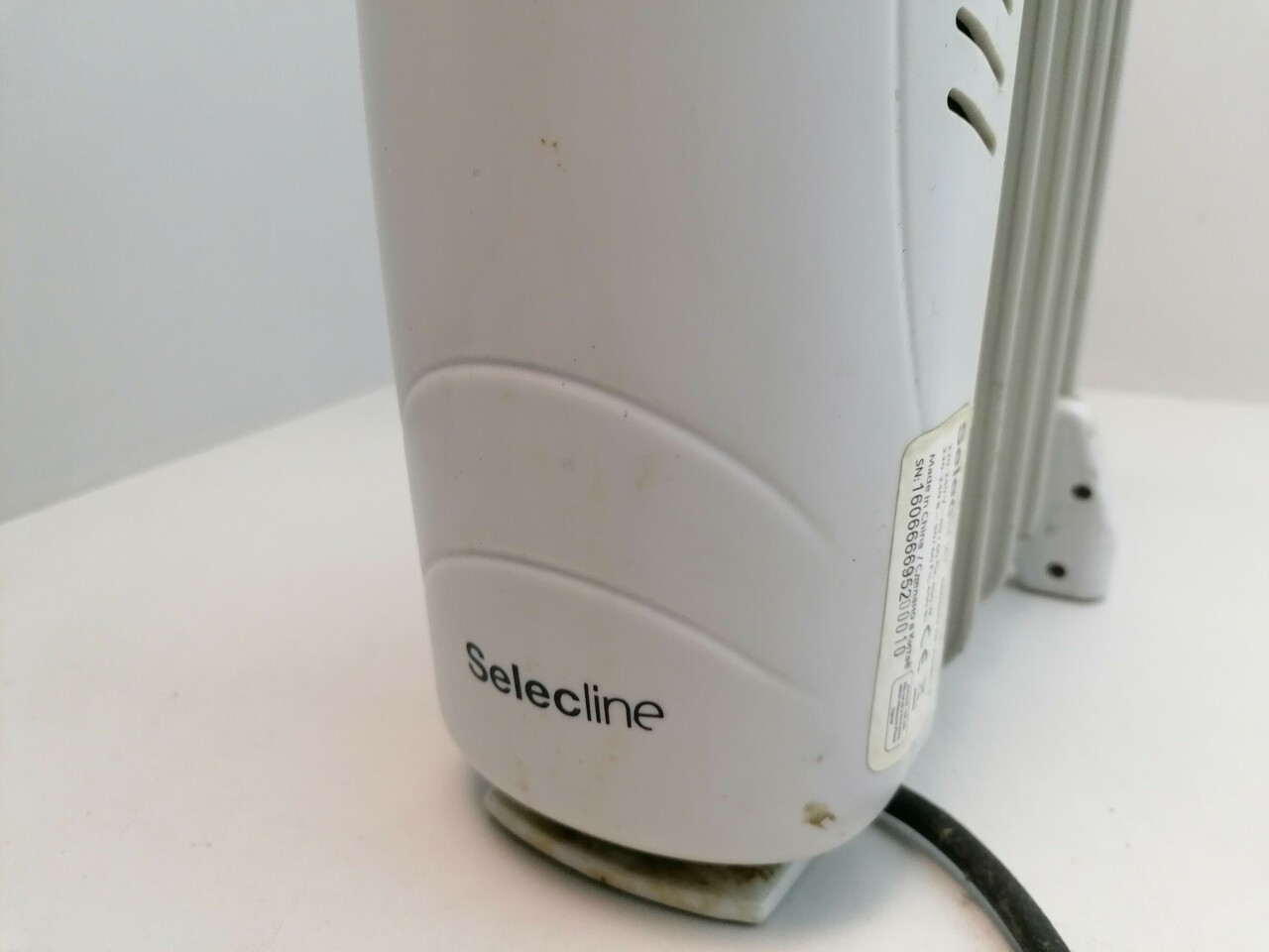 grzejnik-olejowy-selecline-450w-5-zeber-stan-uzywany