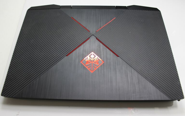 LAPTOP HP OMEN 15-DC0005NW 1200GB ROM 8GB RAM SSD