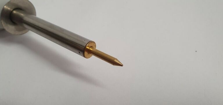 stacja-lutownicza-auchan-zasilanie-elektryczne-sieciowe