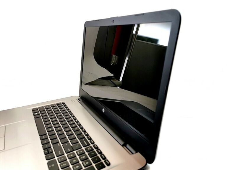 HP 17-X035NW I3-5005U 4GB 1TB HDD 17,3"