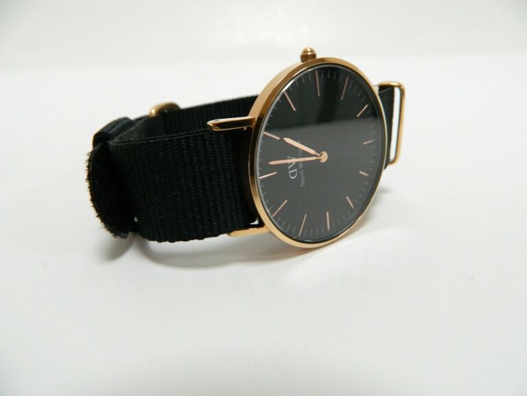 DANIEL WELLINGTON CLASSIC B36R16 JAK NOWY