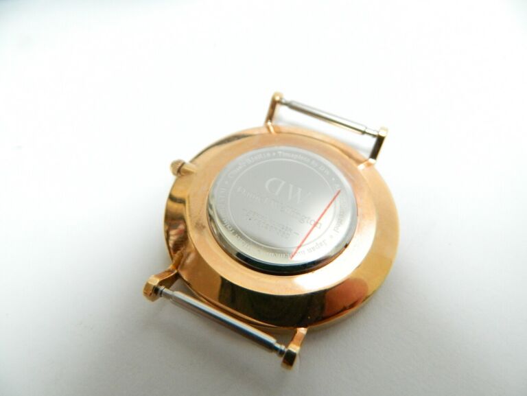 DANIEL WELLINGTON CLASSIC B36R16 JAK NOWY