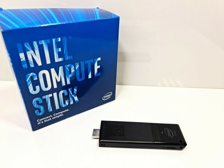 MINIKOMPUTER INTEL COMPUTE STICK BOXSTK1AW32SC