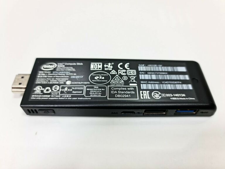 MINIKOMPUTER INTEL COMPUTE STICK BOXSTK1AW32SC