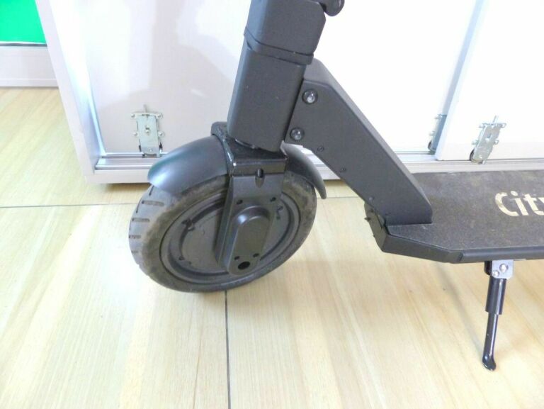 hulajnoga-elektryczna-city-blitz-cb064zs-model-cb064zs