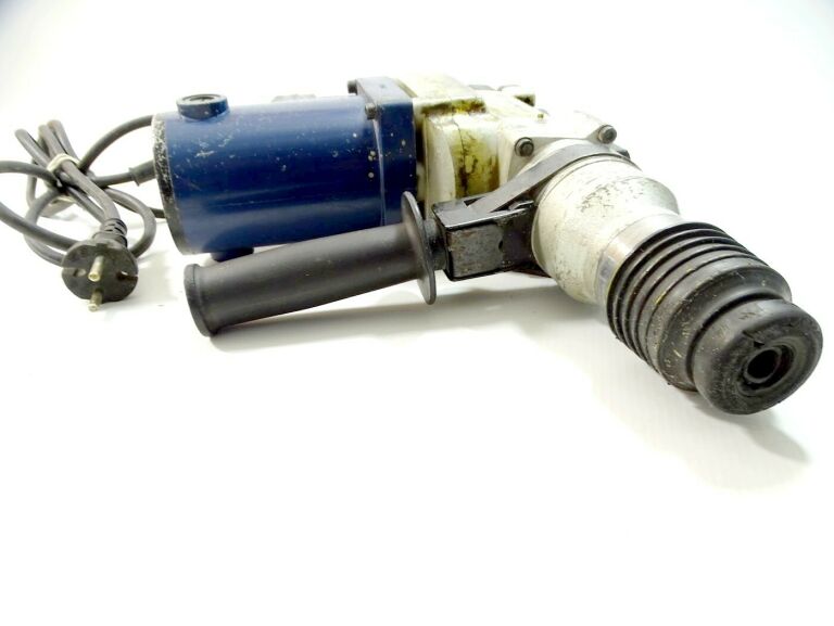 mlotowiertarka-budget-bbh-6205-funkcyjnosc-3-funkcyjny-wiercenie-z-i-bez-udaru-podkuwanie