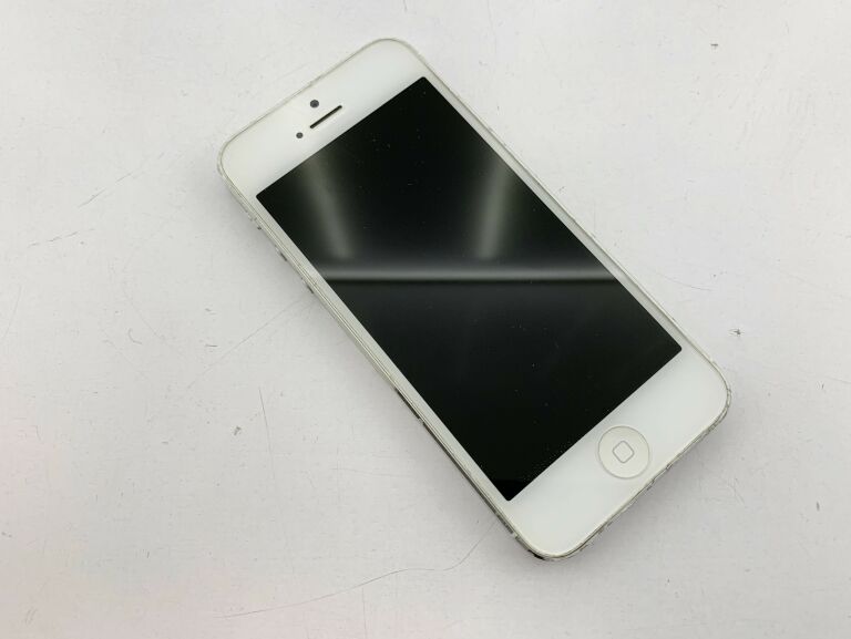 APPLE IPHONE 5 /USZKODZONY