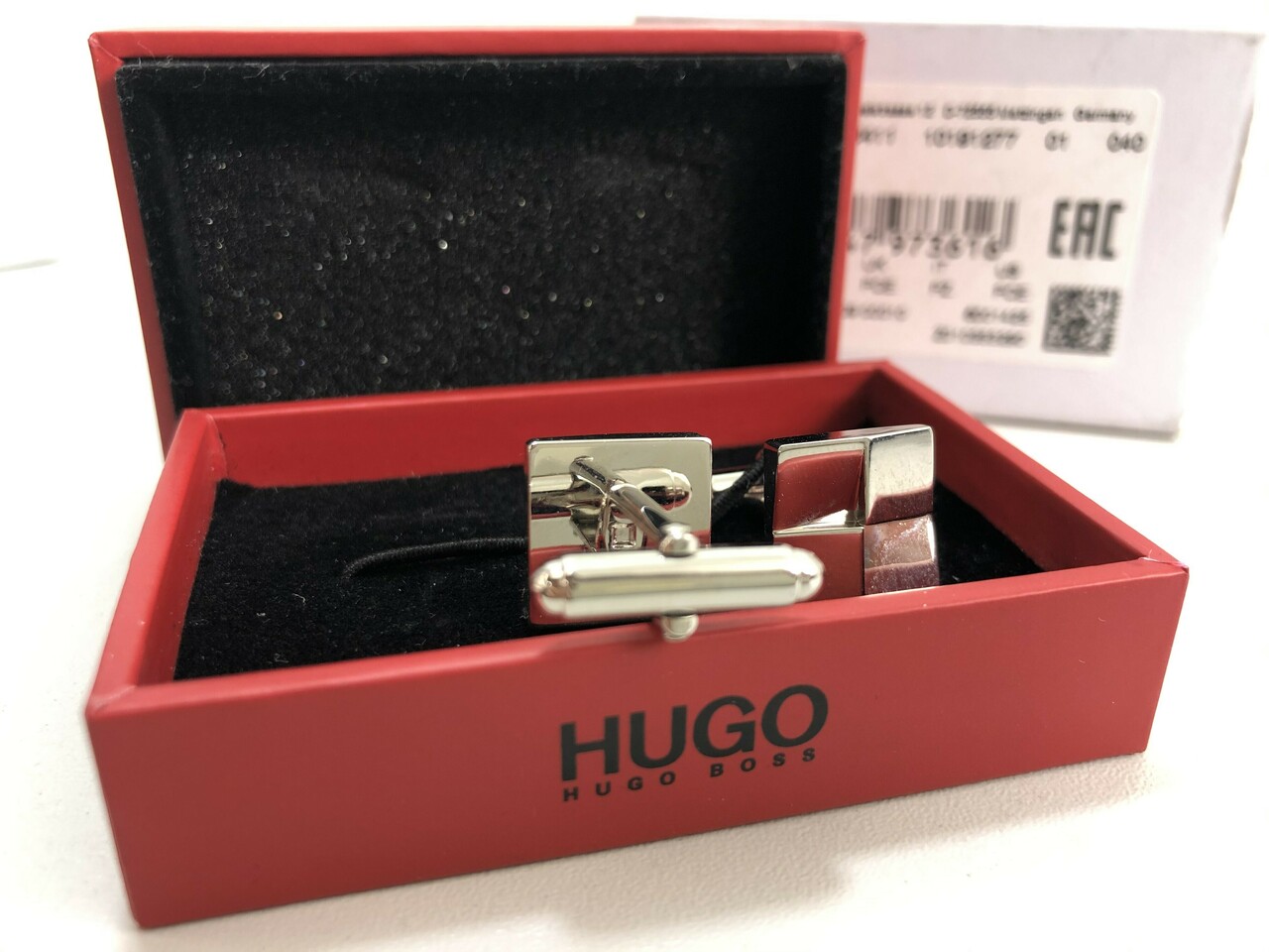 spinki-do-mankietow-hugo-boss-pud-plec-produkt-uniseks