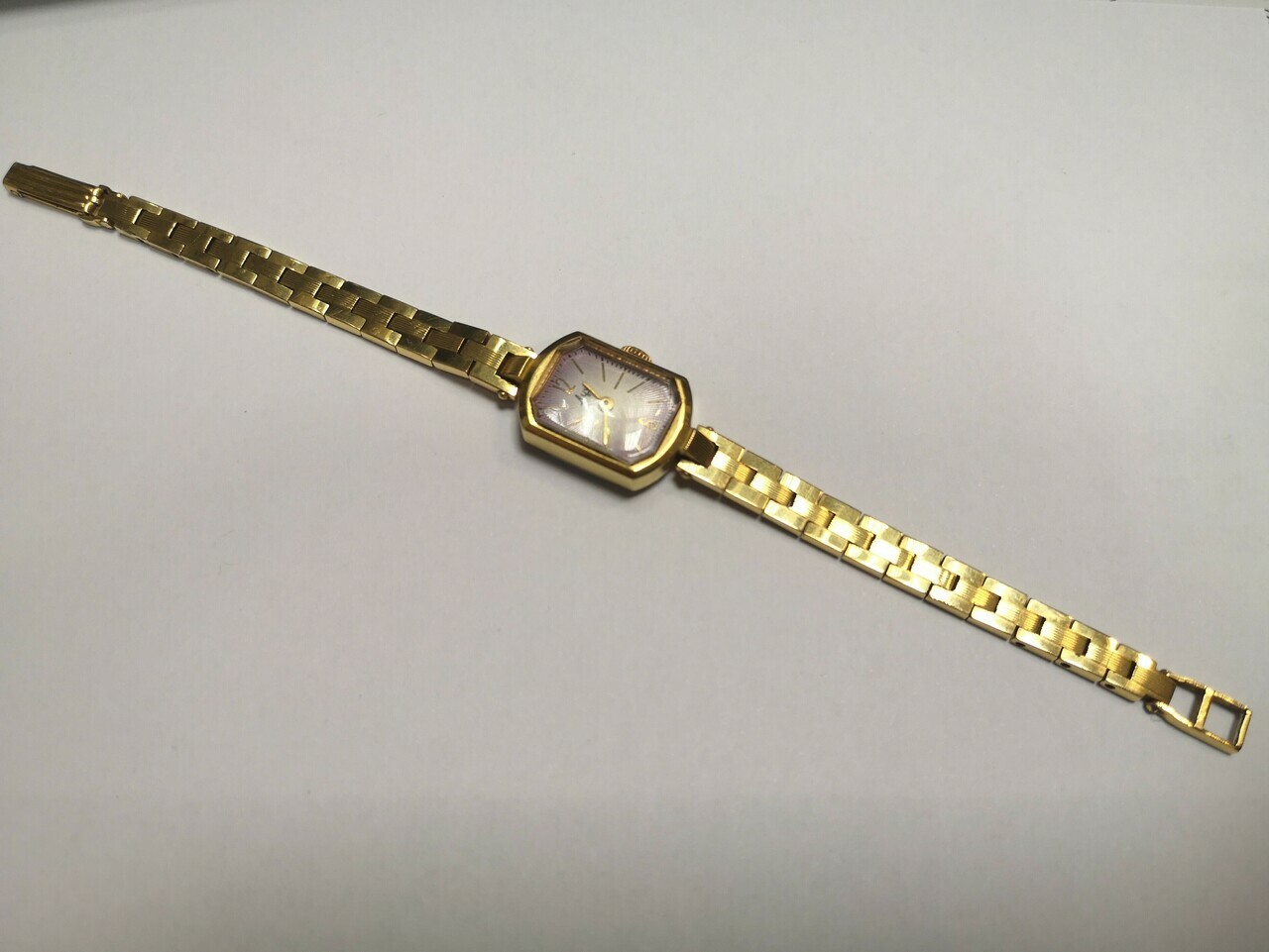 zegarek-lucz-pozlacany-au10-reymonta-13-opole-sj