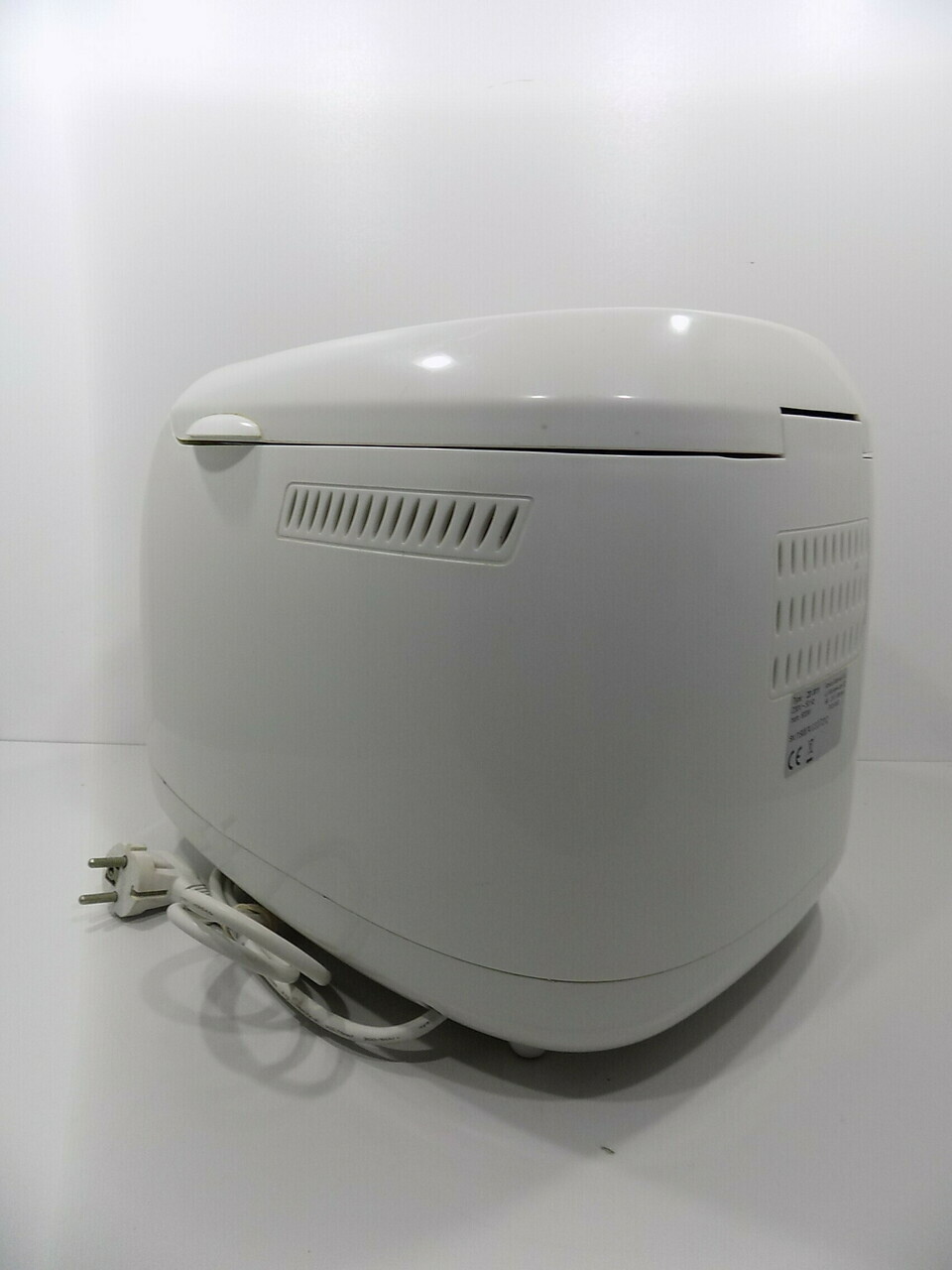 automat-do-chleba-amica-begis-zd-3011-moc-600