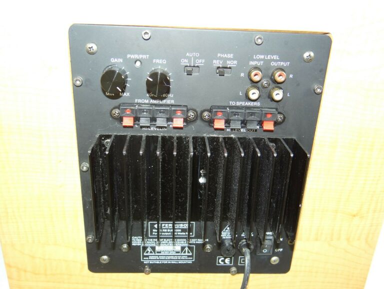 MOCNY SUBWOOFER AKTYWNY FERGUSON RB SUB 1200