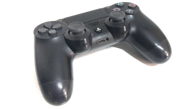 KONSOLA PS4 SLIM CUH-2216A 500 GB