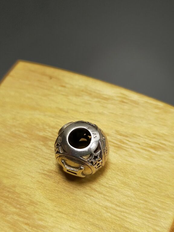 PANDORA CHARMS VINTAGE BLIZNIĘTA 2,22G