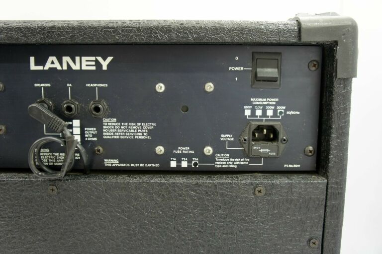 PIEC GITAROWY LANEY LINEBACKER ELECTRONIC KD 300W