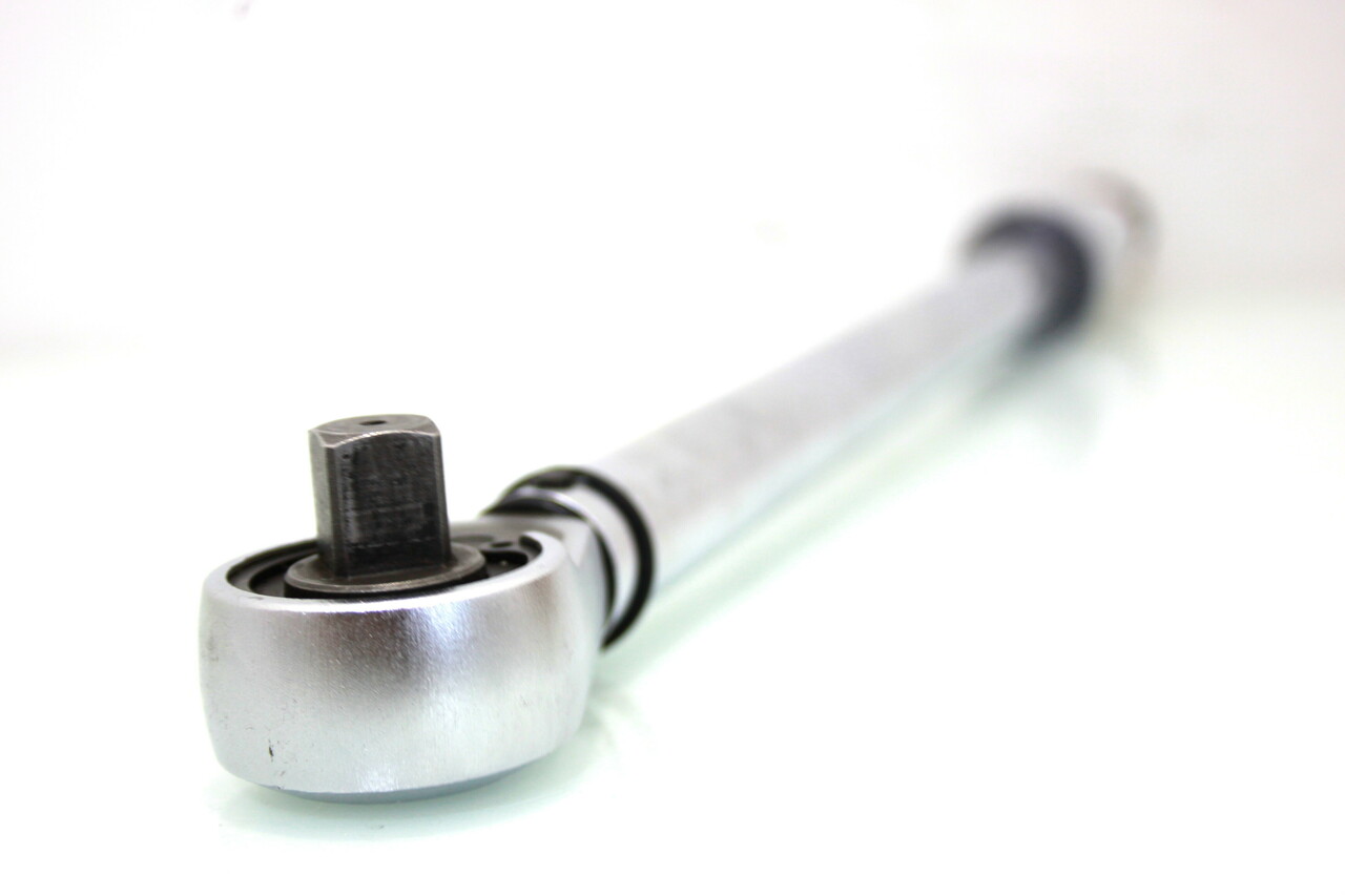 klucz-dynamometryczny-walter-12-40-220-nm-stan-uzywany