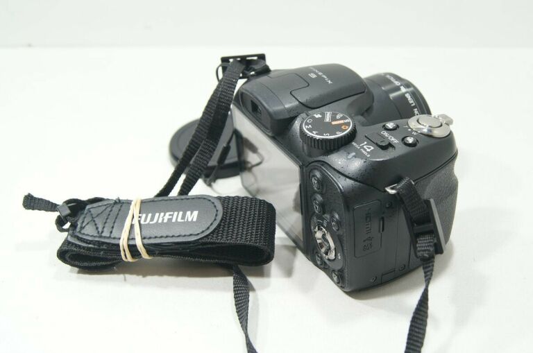 FAJNY APARAT FUJIFILM FINEPIX S2960