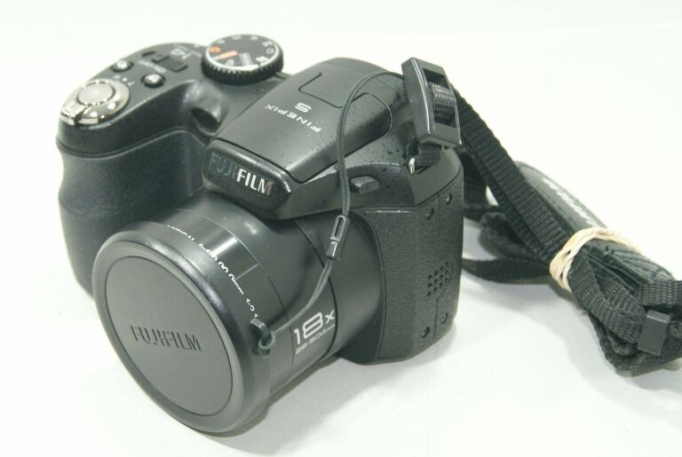 FAJNY APARAT FUJIFILM FINEPIX S2960