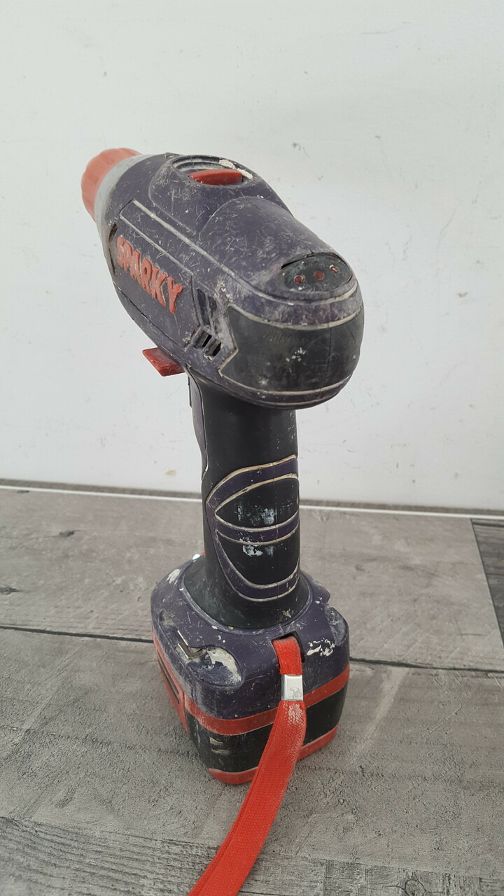 wkretarka-sparky-br12e-b1hr-12v-2-aku-i-ladowarka-stan-uzywany