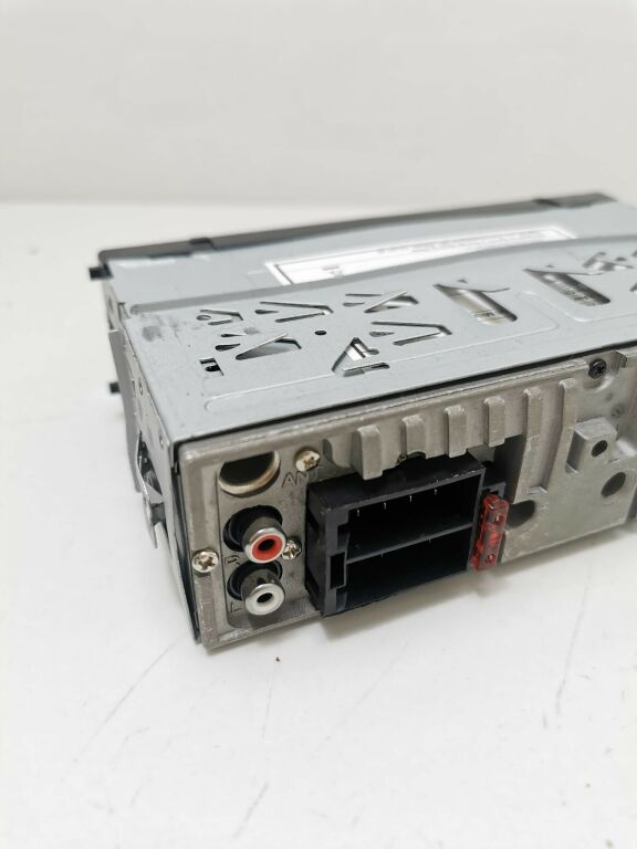 RADIO SAMOCHODOWE SENCOR SCT 3018 R