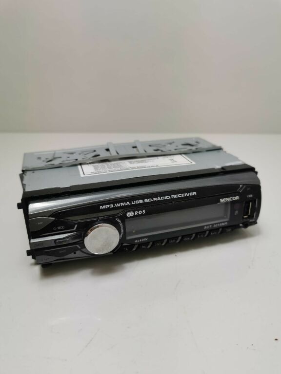 RADIO SAMOCHODOWE SENCOR SCT 3018 R