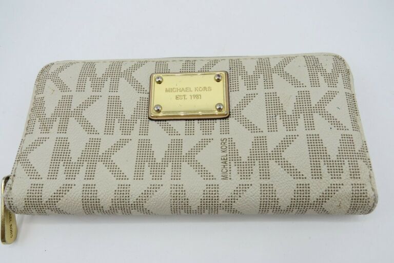 PORTFEL MICHAEL KORS EST 1981 # WARTO