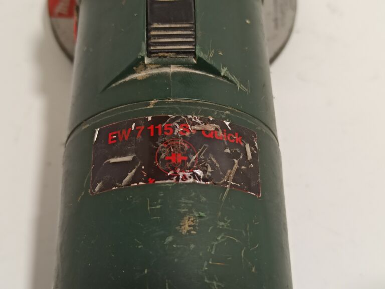 szlifierka-katowa-metabo-ew7115s-quick-marka-metabo