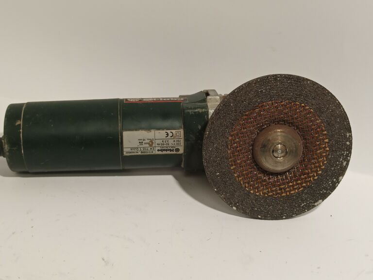 szlifierka-katowa-metabo-ew7115s-quick-kod-produktu-0000