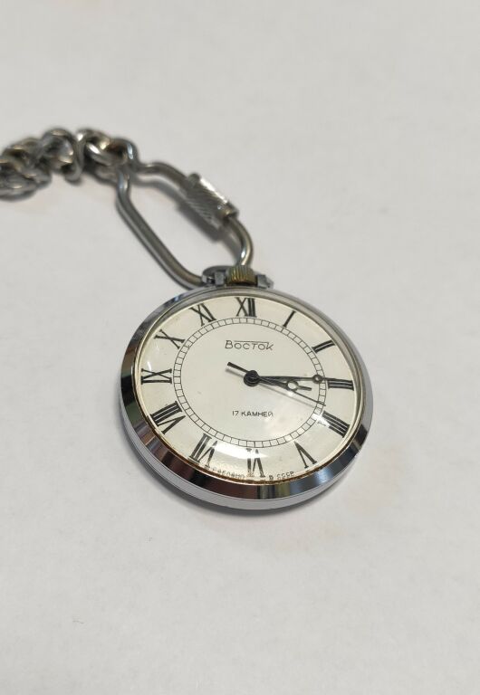 zegarek-kieszonkowy-boctok-17-kamieni-mechanizm-mechaniczny