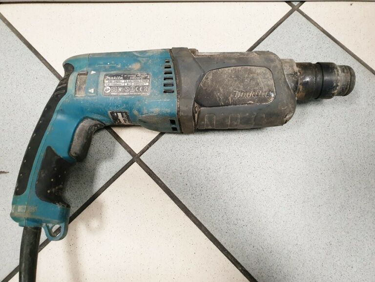 WIERTARKA MAKITA HR2470