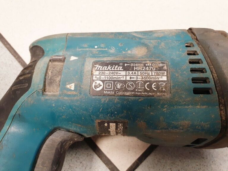 WIERTARKA MAKITA HR2470