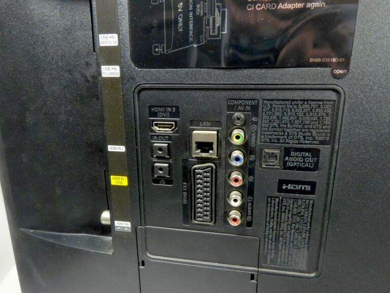 TELEWIZOR SAMSUNG SMART TV 39' UE39F550 + PILOT