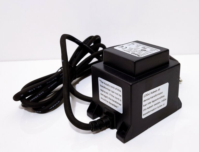 transformator-60-w-12230-v-bolthi-connect-marka-bolthi-connect