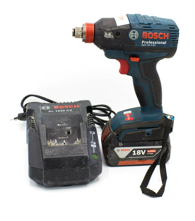 KLUCZ ZAKRĘTAK BOSCH GDX 18V-EC 18V+ŁADOWARKA