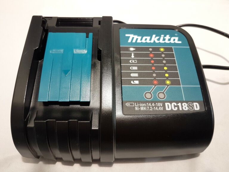WIERTARKO-WKRĘTARKA MAKITA 3,0 AH 18 V DDF485SFJ