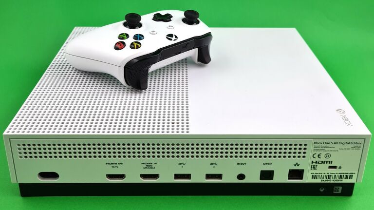 konsola-xbox-one-s-1681-1tb-z-gw10022022-wersja-konsoli-xbox-one-s