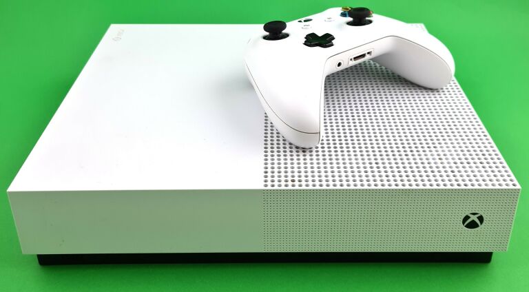 konsola-xbox-one-s-1681-1tb-z-gw10022022-stan-uzywany
