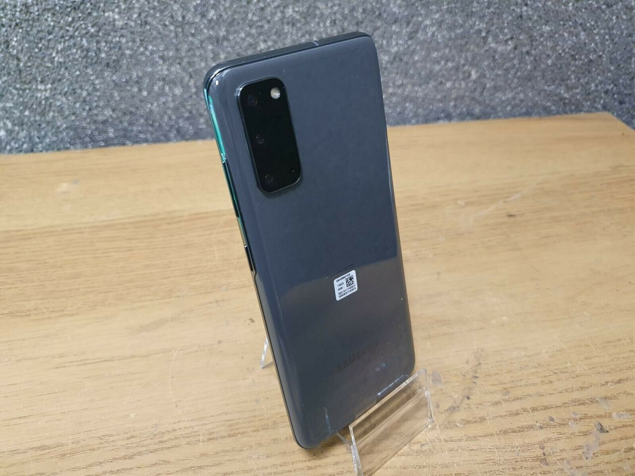 telefon-samsung-galaxy-s20-czytaj-opis-typ-smartfon