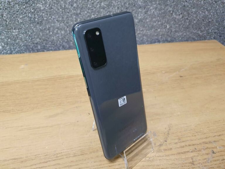 telefon-samsung-galaxy-s20-czytaj-opis-typ-smartfon