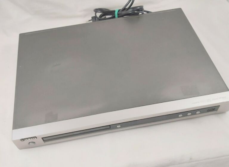 YAMAHA DVD -S661