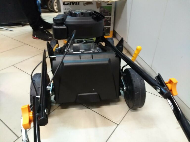 kosiarka-spalinowa-cmi-h-b-40-a-komplet-pojemnosc-silnika-127