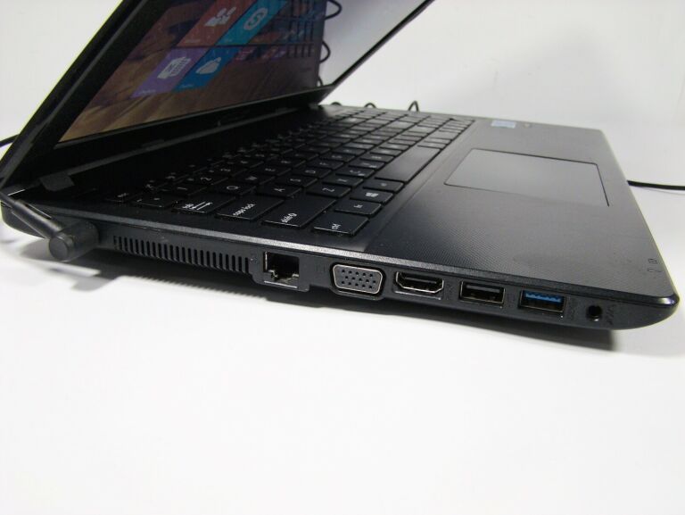 LAPTOP ASUS X551M WIN 8 500GB