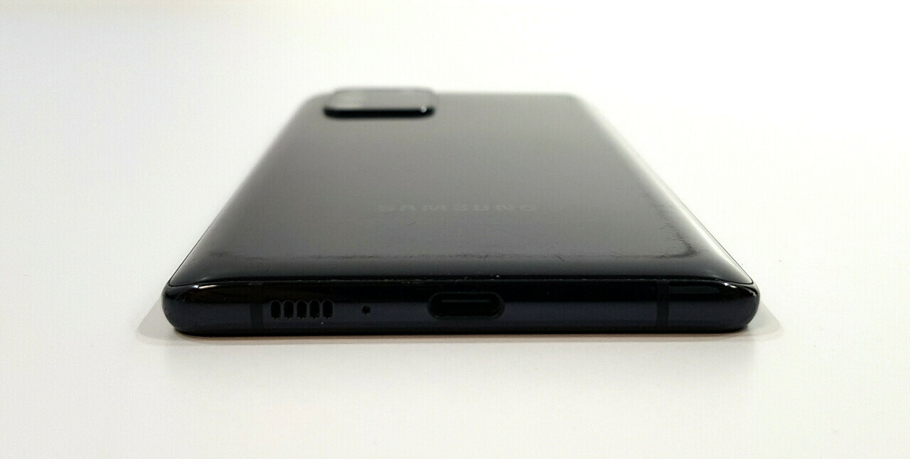 telefon-samsung-galaxy-s10-opis-wbudowana-pamiec-128-gb