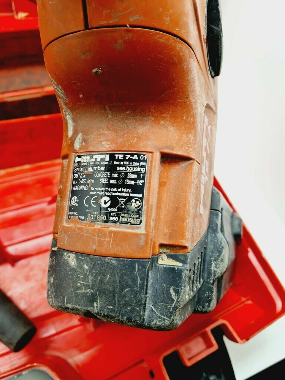 mlotowiertarka-hilti-te-7-a-2-aku-lad-walizka-zasilanie-elektryczne-akumulatorowe