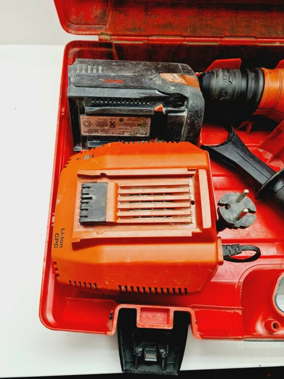 mlotowiertarka-hilti-te-7-a-2-aku-lad-walizka-marka-hilti