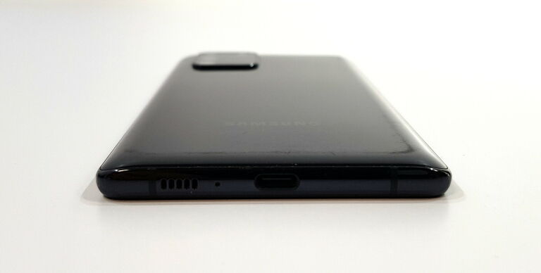 telefon-samsung-galaxy-s10-opis-wbudowana-pamiec-128-gb