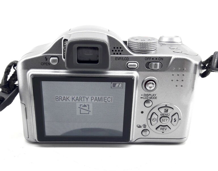 APARAT PANASONIC LUMIX DMC-FZ7