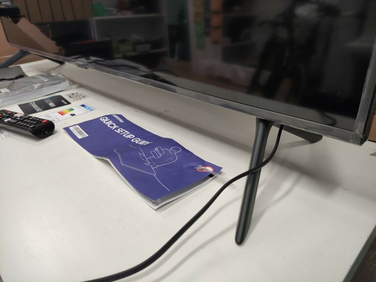 telewizor-samsung-ue50tu7172-gwarancja-1-rok-stan-uzywany